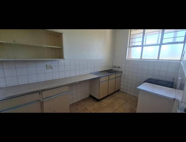 1 BEDROOM APARTMENT FOR SALE IN BEDFORD GARDENS